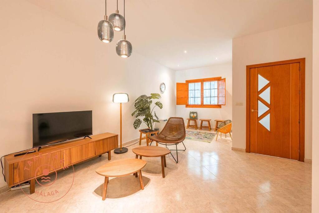 Spacious Home With Lovely Garden - Tcm Ринкон-де-ла-Викториа Экстерьер фото